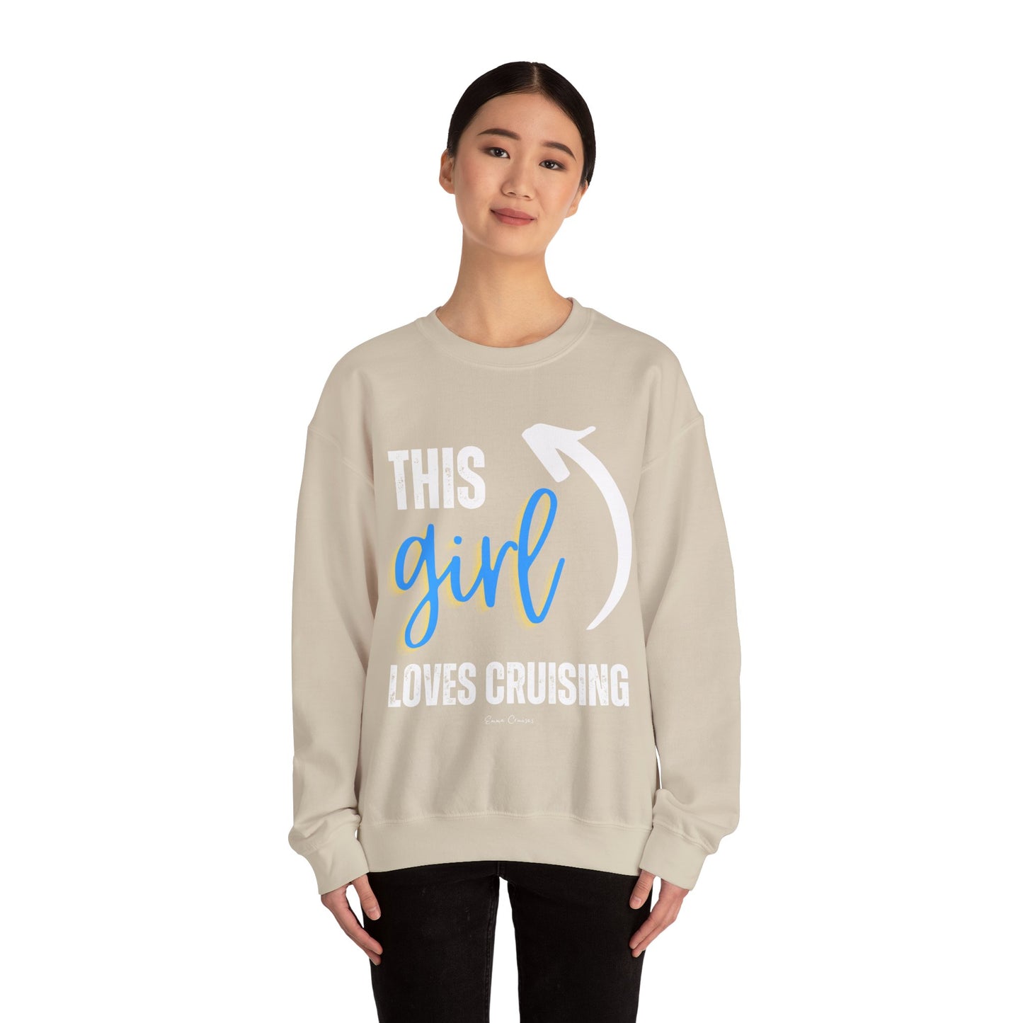 This Girl Loves Cruising - UNISEX Crewneck Sweatshirt